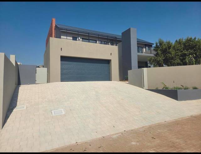 3 BEDROOM HOUSE FOR SALE IN ELDORAIGNE